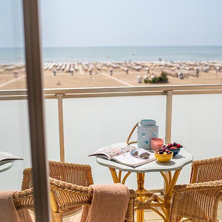 Hotel Karinzia Caorle Exterior photo